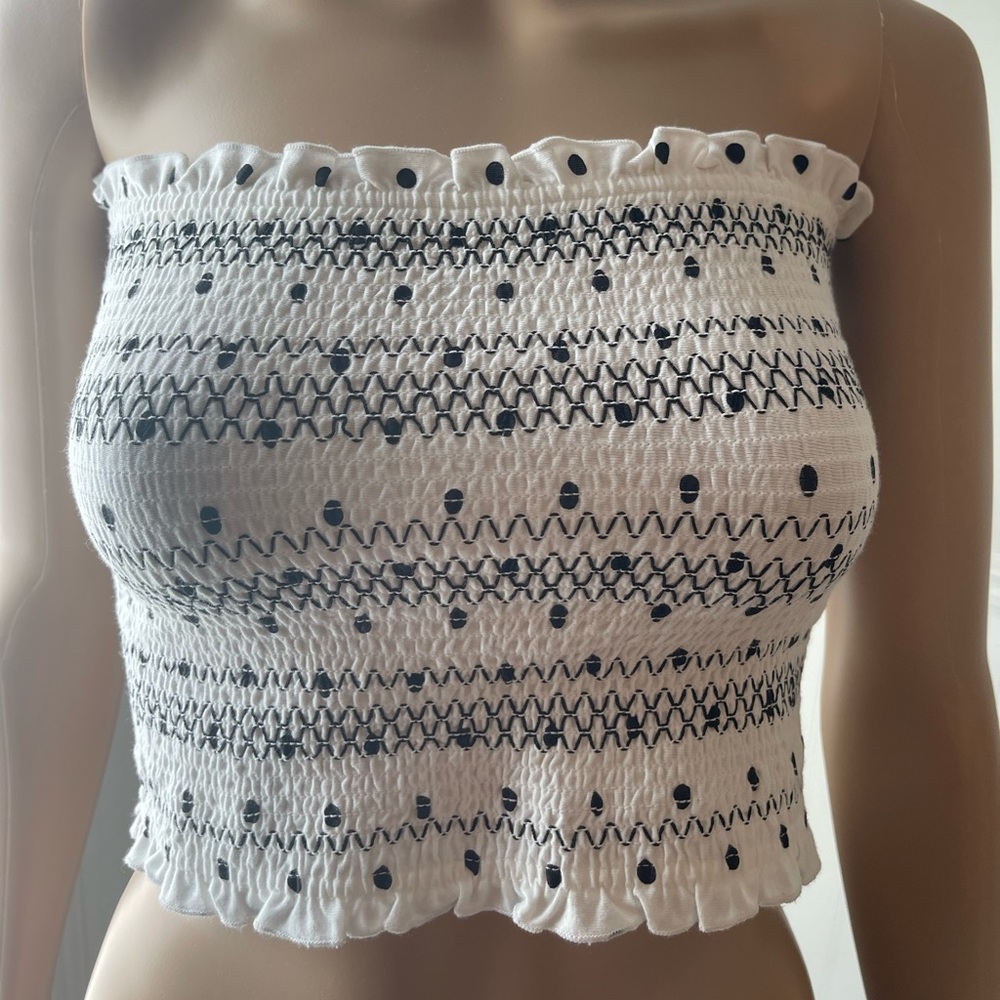 Hollister Crop top. Brand New. Black and white. Size medium